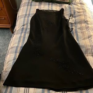 Beautiful sleeveless black Jones New York Dress - subtle beading. NWT.